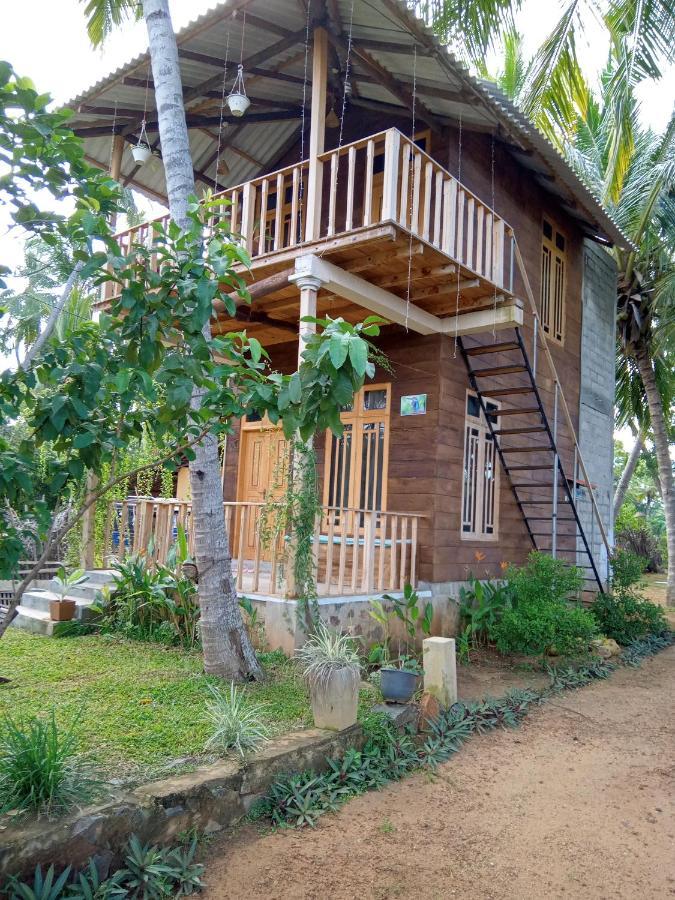 Coconut Island Yala Safari Place Tissamaharama Esterno foto