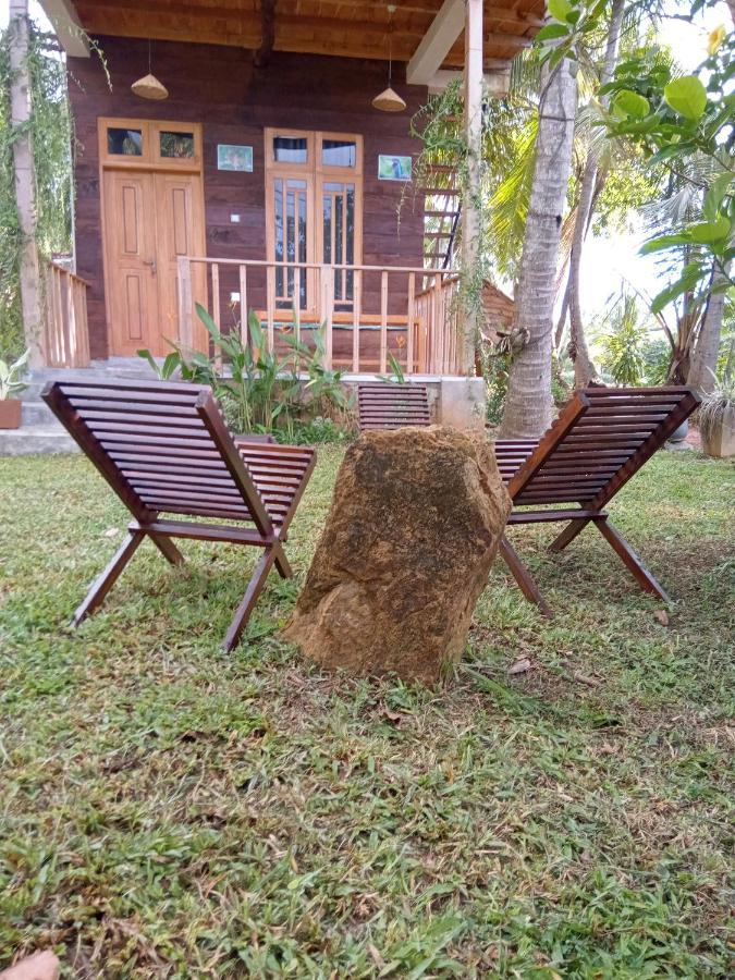 Coconut Island Yala Safari Place Tissamaharama Esterno foto